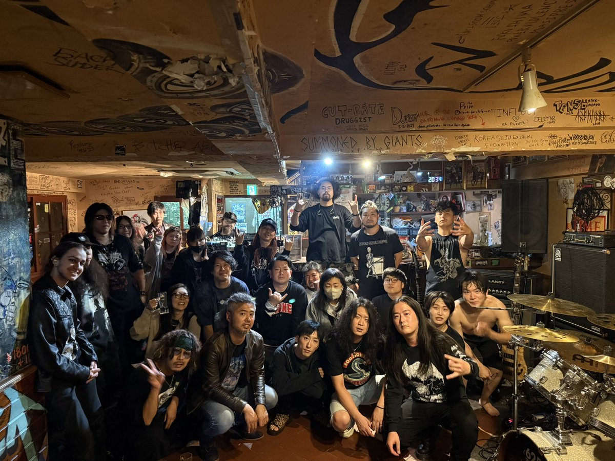 takehiro0819's tweet image. 昨日はお越しいただいた皆様ありがとうございました‼️
色々と課題が多かったですがそれを乗り越えます‼️
出演してくれたバンド様、エルプエンテ様、スタッフ様、お客様愛してます‼️
#ライブに行こうよ

@XELESIAH 
@ngstsknjpn 
@SHiTT_official 
@solvejapan666 
@DesolateSphere 
@yokohama_puente