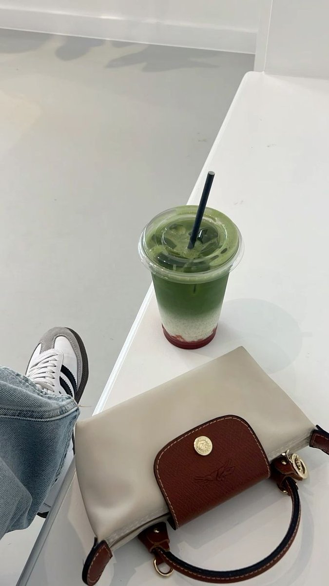 ขอให้เป็นพฤศจิกายนที่ดีนะ ขอให้ลมหนาวพัดความสุขมาพร้อมรอยยิ้ม 😄

Good morning! Rise up, start fresh, and see the bright opportunity in each new day.

₊˚⛅.ೃ࿔*:🌻･