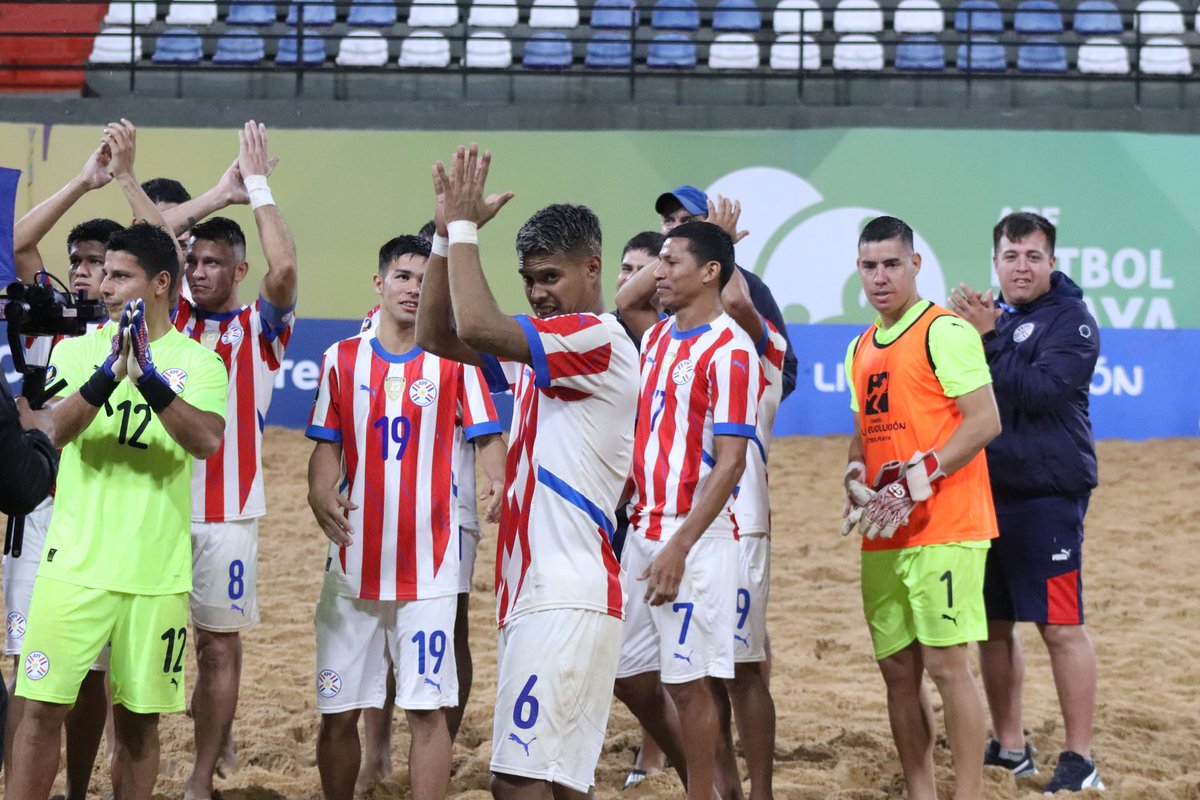 ¡Puntaje perfecto y un paso del cierre! 🇵🇾 🏆

<a href="/lospynandipy/">Los Pynandi</a> suman 6 victorias en 6 presentaciones y se consagran 𝔾𝔸ℕ𝔸𝔻𝕆ℝ𝔼𝕊 de la CONMEBOL #LigaEvoluciónFP – Zona Sur, a falta de una fecha. 👣⚽️

¡Imparables en la arena! 💪🏻

<a href="/CONMEBOLtorneos/">CONMEBOL Torneos</a>