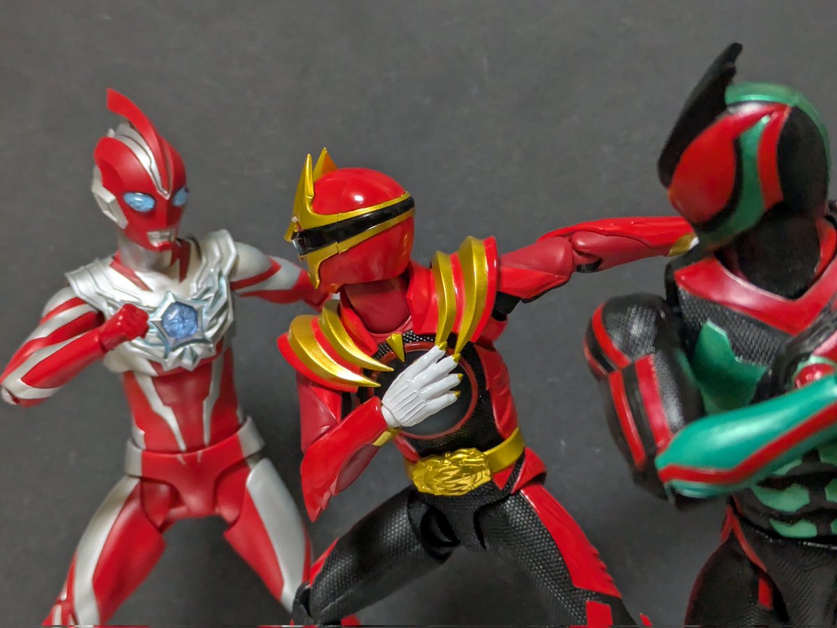 ❣️初代ヒーローと怪獣❣️ シン・特撮さん on X