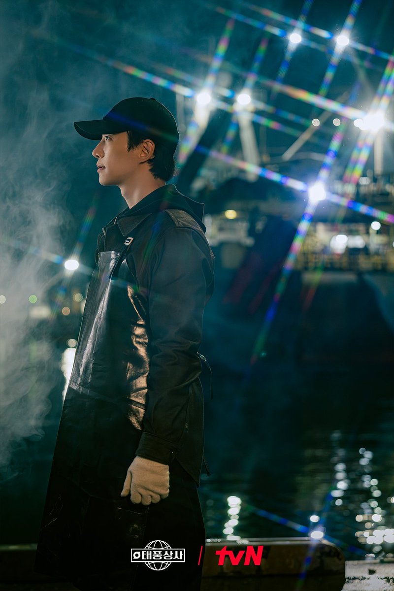 이준호, IMF 한복판서 보여준 사랑의 힘… ‘태풍상사’ 최고 9.3% (출처 : 네이버 연예) naver.me/5FEToVVV

#이준호 #LEEJUNHO
#イジュノ #李俊昊
#태풍상사 #TyphoonFamily #tvN
#tvN토일드라마 #Netflix