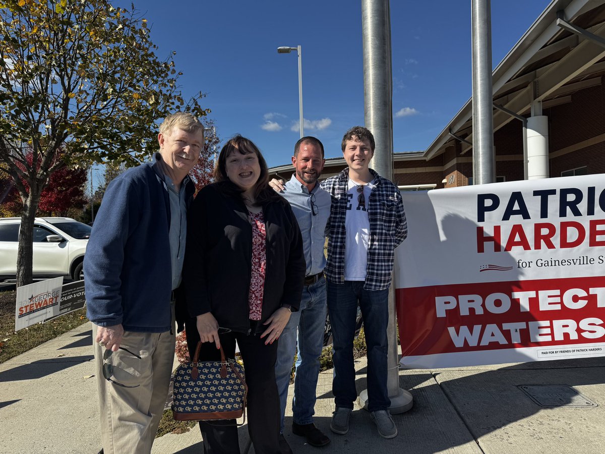 pat4gainesville's tweet photo. What a fantastic turnout for the last day of Early Voting today! https://t.co/lklofJr8hn