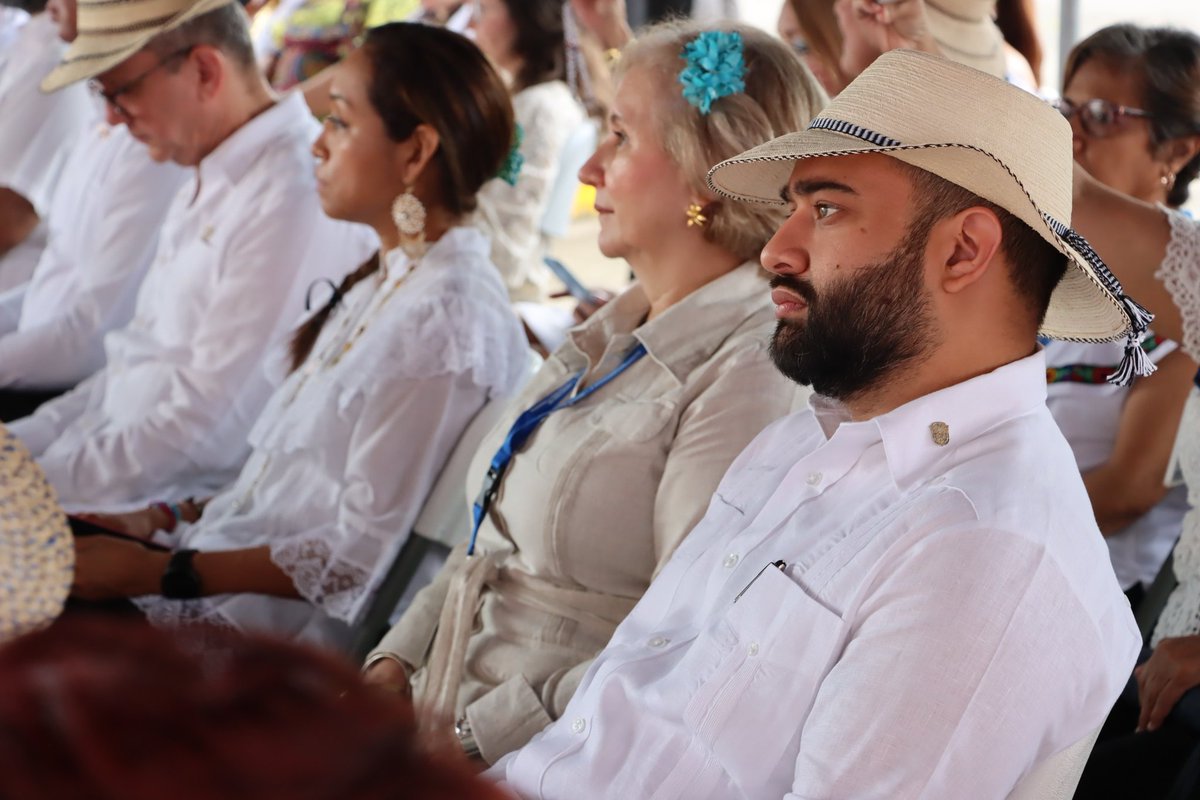 justobotacio's tweet photo. Con sombrero ocueño y un equipo de trabajo unificado, damos inicio a fiestas patrias 2025! 🇵🇦 https://t.co/QkgDUvhOM0