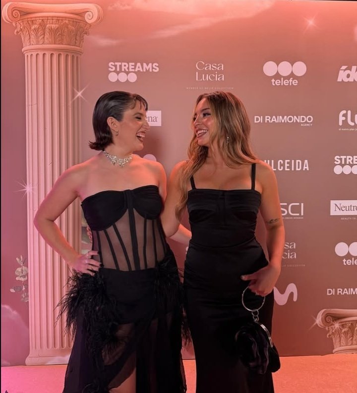 en fin, vivan las lesbianas pero por sobre todo la chica benza💋