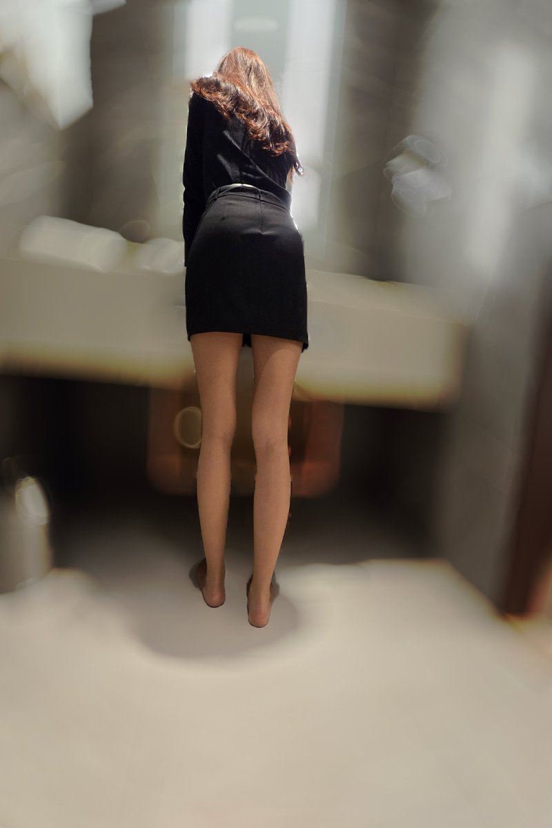 어느날 어느 호텔에서 접대 대기중에...
#성접대전용 #능욕환영