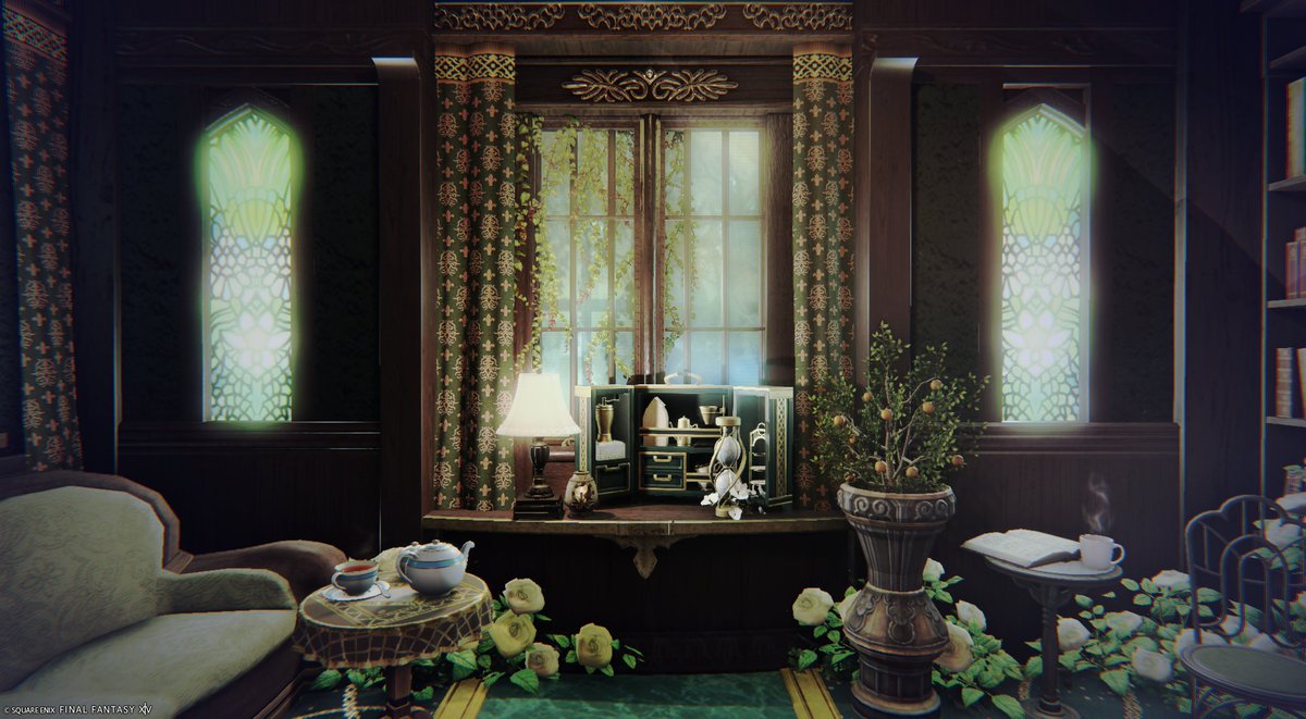 佐倉さんのティータイムを楽しむための部屋へ見学に行ってきました！
上品で洗練されたアンティークインテリアに緑のステンドグラスが本当に美しい…凄く贅沢な空間…！✨
間取りも目から鱗でした！👀✨
#skr_housing