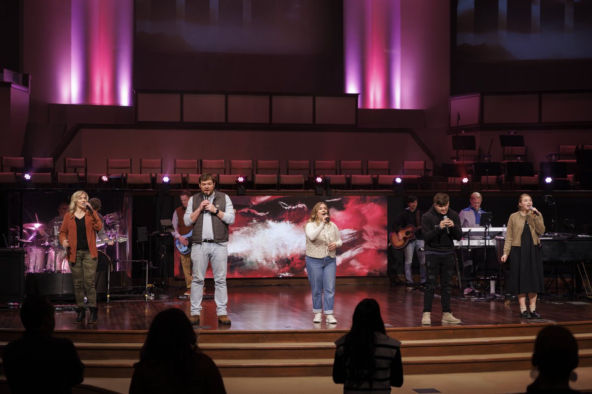 FBCMartin's tweet image. If you don't have a church home or are looking to try something new, we'd love to have you with us tomorrow at First Baptist Martin! Worship is at 9:30 and 11:00!