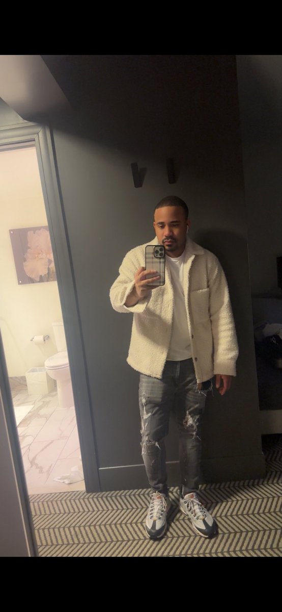 Dc catching a vibe