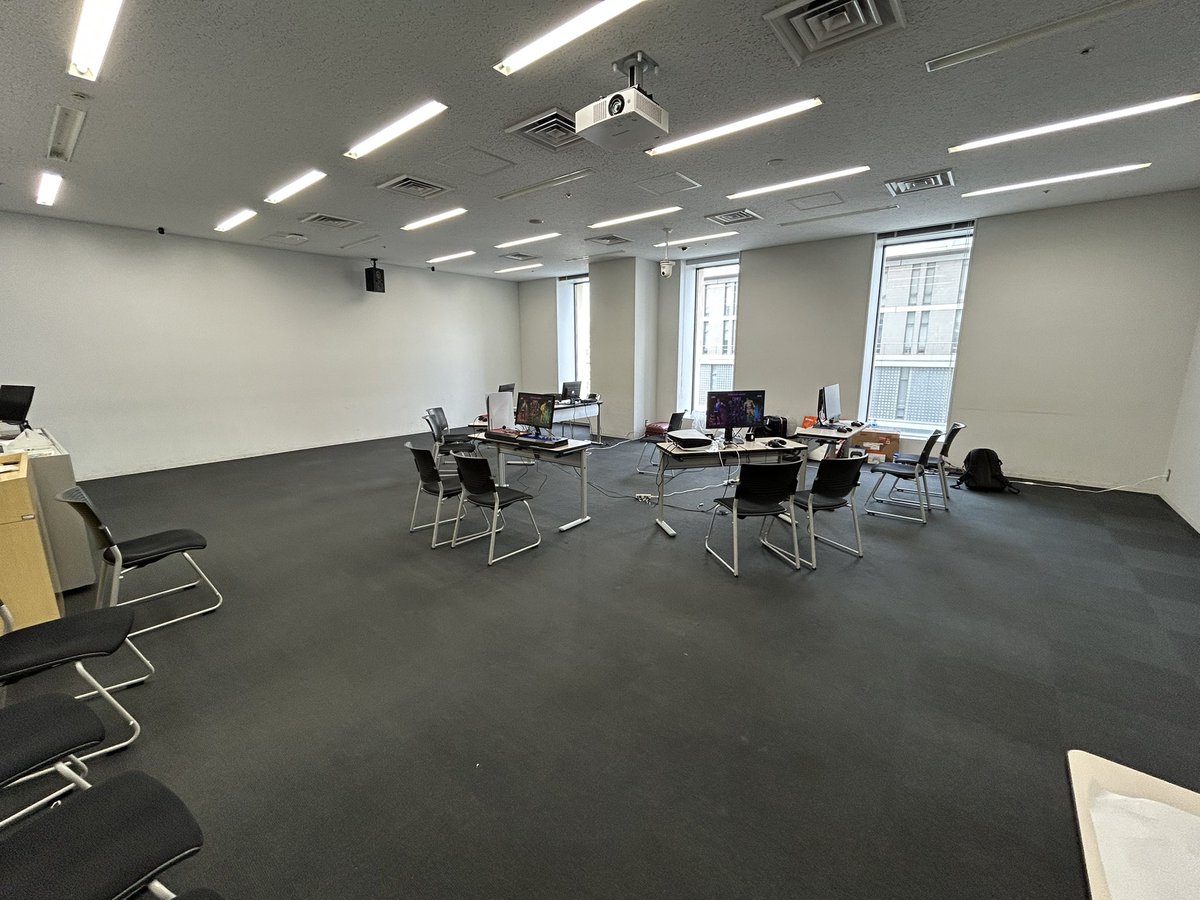 二日目開場しました！