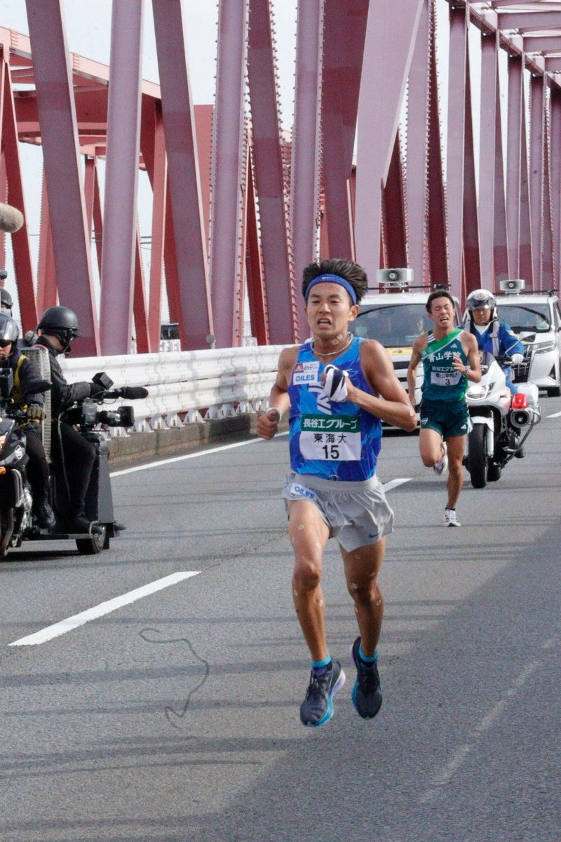 Tokai_Univ_'s tweet image. 2区 永本選手 🎽これから追い上げるぞ📷#gotokai #全日本大学 #駅伝