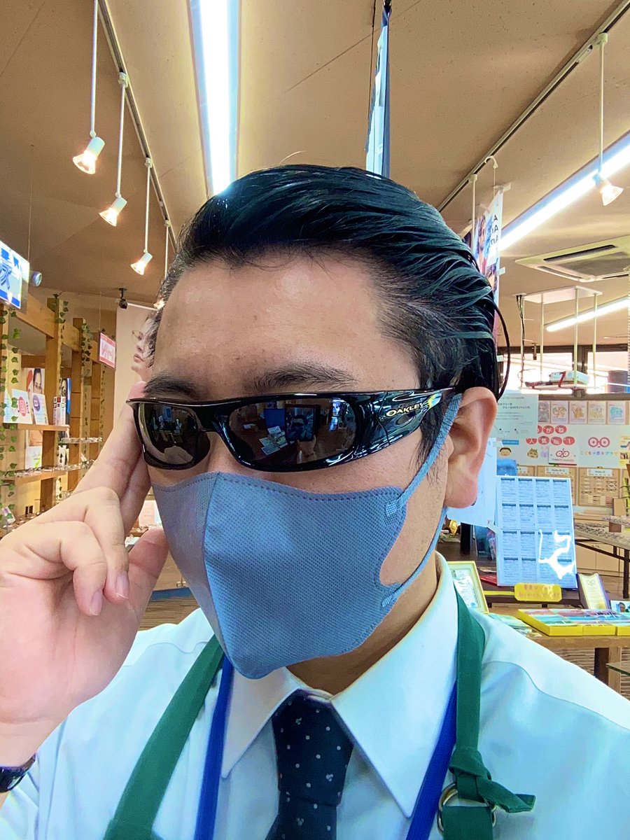 OAKLEY HIGHLAND レンズシェイプが横長のnewモデルが、ここ瀬戸店に入荷しております！
ガッツリハイカーブなので調整も承っております♪
#oakley #highland #2025model