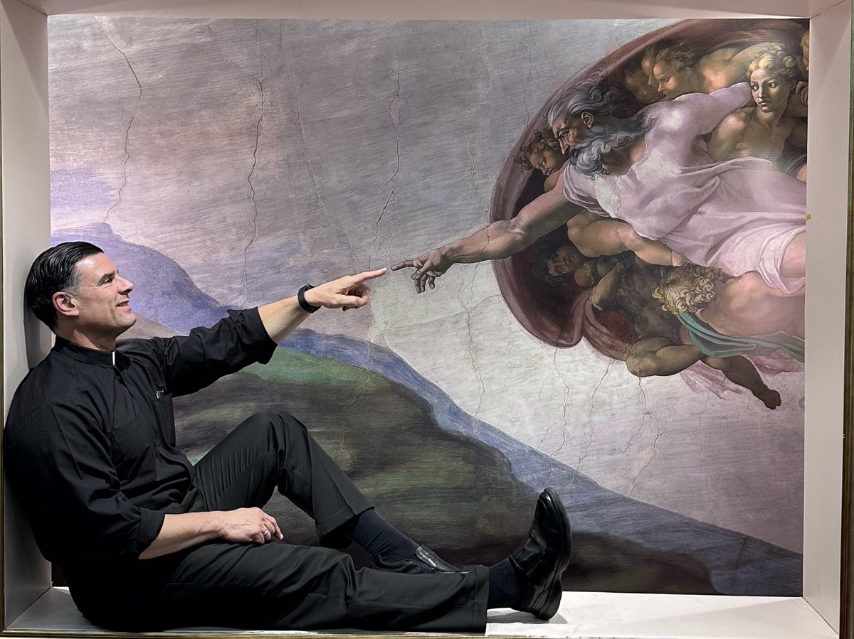 More than 500 years ago today—on All Saints’ Day, November 1, 1512—the world first looked up in awe at Michelangelo’s masterpiece on the ceiling of the Sistine Chapel. A reminder that beauty, like holiness, lifts the human heart toward God. 🎨✨🙏🏼