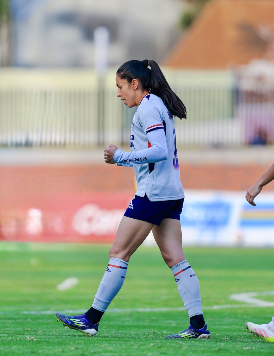 AnaluMartinz20's tweet image. A liguilla 🚂💙🔥