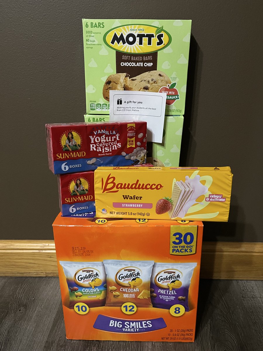 Thank you for thinking of and caring about my students! I truly appreciate you, <a href="/lotus_reign/">Lotus</a> for sending a much needed snack restock!💚🧡❤️💛🩵