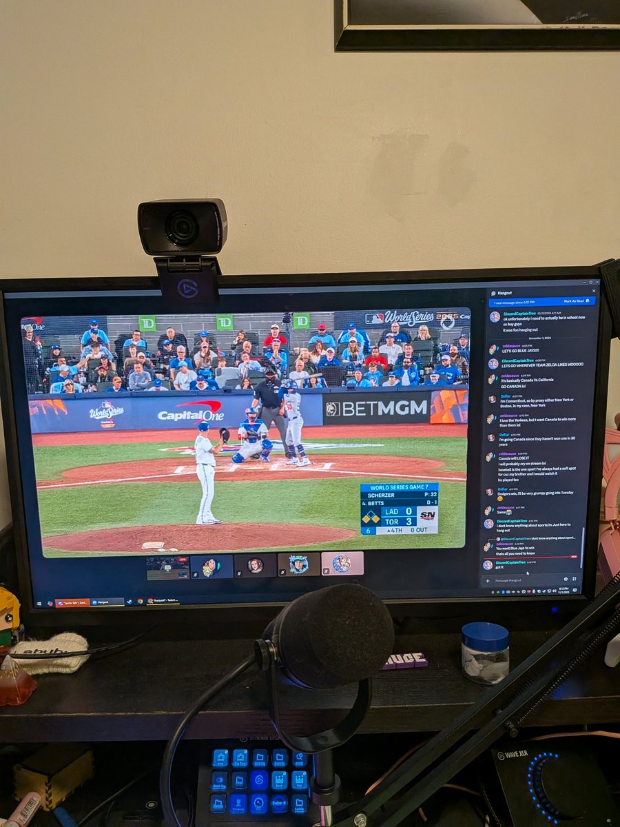 Watching the game with some friends before stream. I will cry on stream if they win, let's go #BlueJays !!!