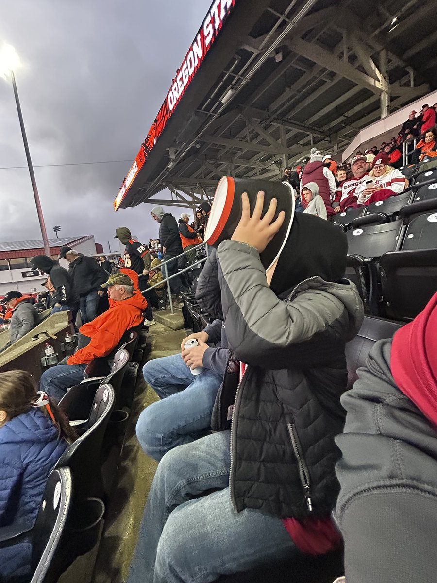 TroyMeacham's tweet photo. #popcornguy2.0 #gocougs https://t.co/P5vgLzBtJr