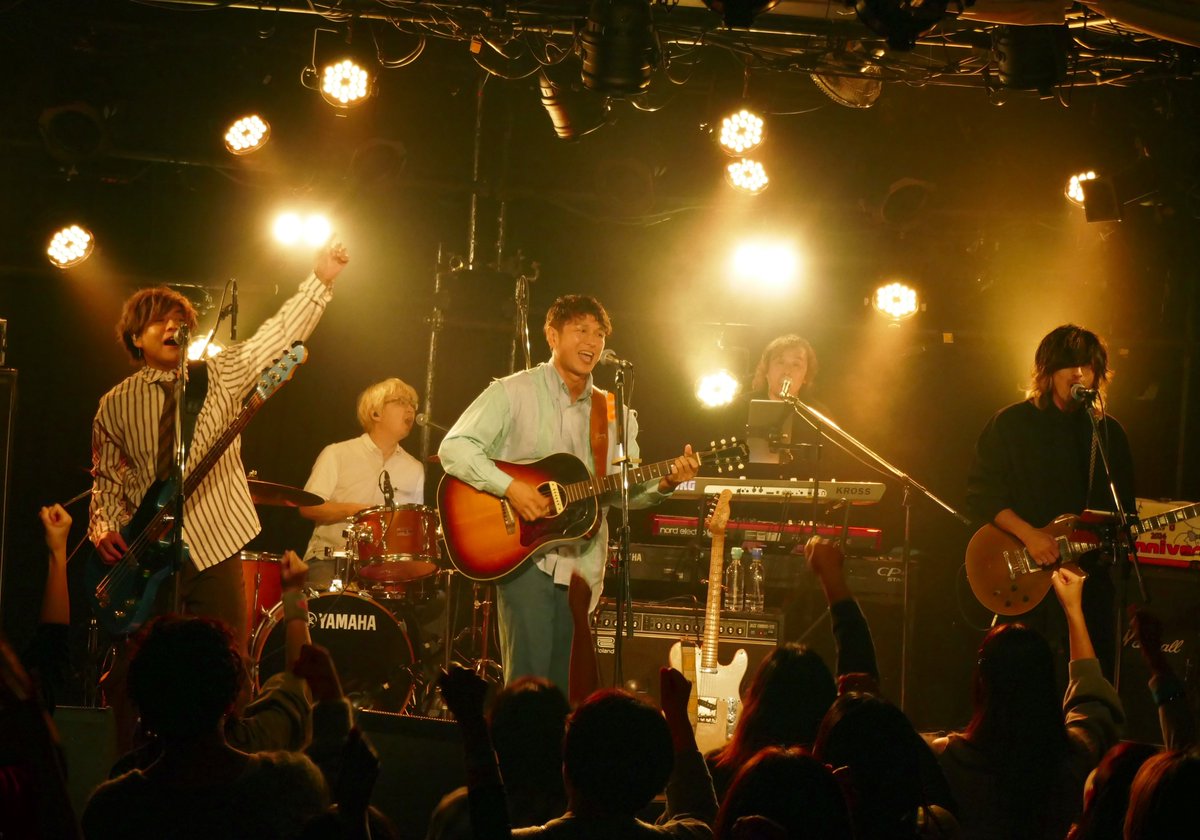 sacra_official's tweet image. 昨日、11/1(土)名古屋HeartLand
昼公演、夜公演にご来場くださった皆様、
共演してくださった、#ZILCONIA @ZILCONIA_info の皆様、
sacraのサポートメンバー、Gt. #アオキサトシ さん、Dr. #中村皓 さん、Key. #ツタナオヒコ さん、
HeartLandの皆様、スタッフの皆様、ありがとうございました！