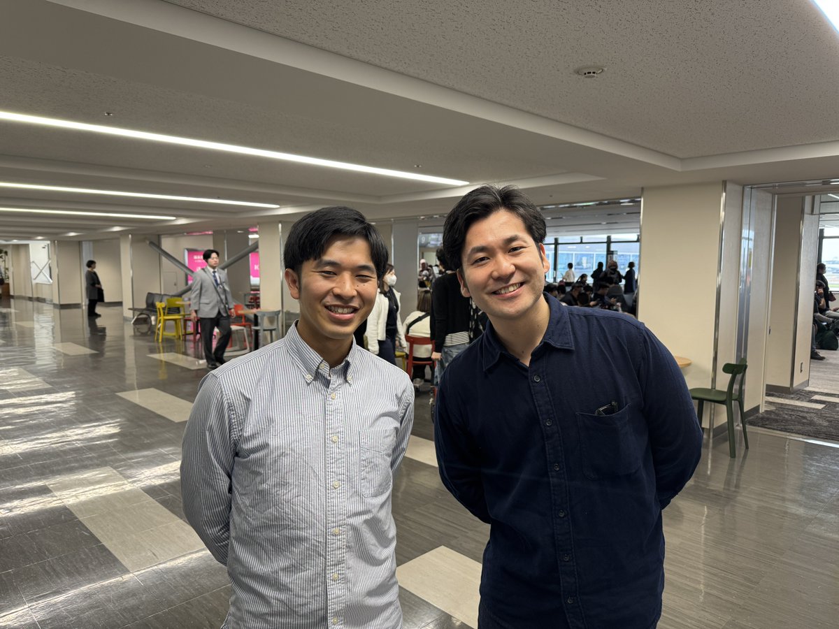 久々の投稿になりましたが、大阪/伊丹空港で、大学の後輩の森田拓夢くん <a href="/takumumusic/">森田 拓夢（Morita Takumu）</a> とばったり！

彼は昨年の私のリサイタルのときに新曲『Between the Winds』を書いてくれました。