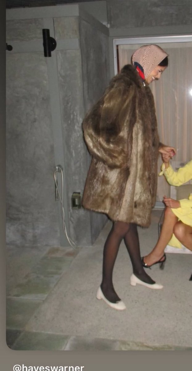 cherryinterrupt's tweet image. love love love love