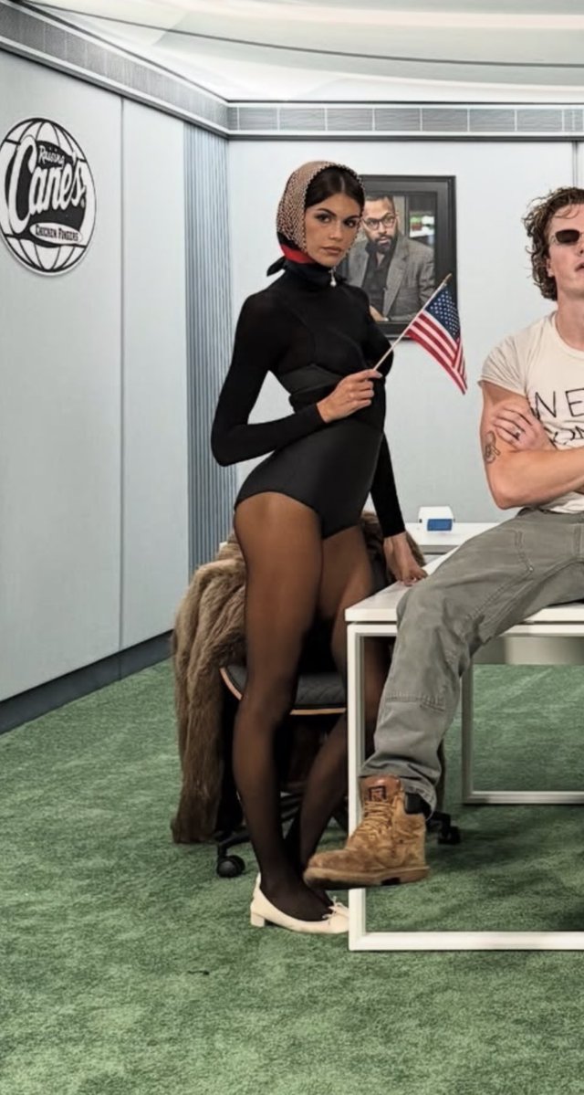 cherryinterrupt's tweet image. love love love love