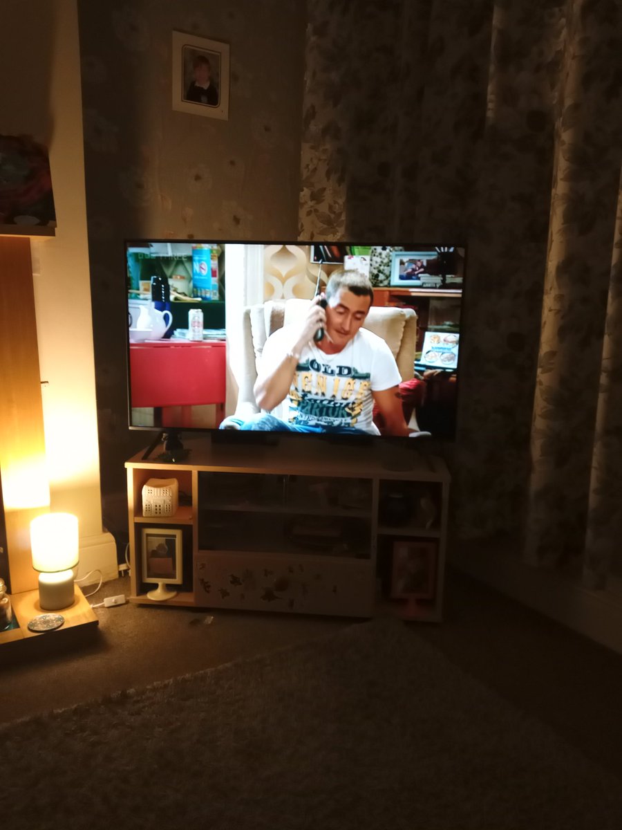 MrsLogan84's tweet photo. @TheTwoPintsPod what an amazing night, haven't laughed that much in so long. Even better is when you get home and it's on the tv https://t.co/wOkiWpgzAx