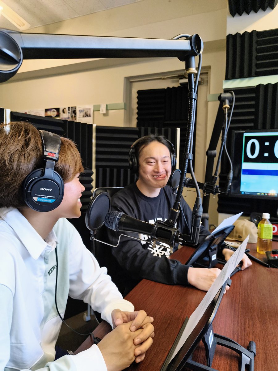 ◥◣ #ドヨバケ 本放送 ◢◤

👻今夜22時～ #175
📻FM83.0 #市川うららFM
ゲスト：#ハリウリサ さん

JPさんとついにあの二人が揃い踏み！？お楽しみに！

📱💻スマホ・PCから
→ tiny.one/fmradio830

💌お便りはこちら
→ tiny.one/otayori
#JPさん #ビスケッティ佐竹