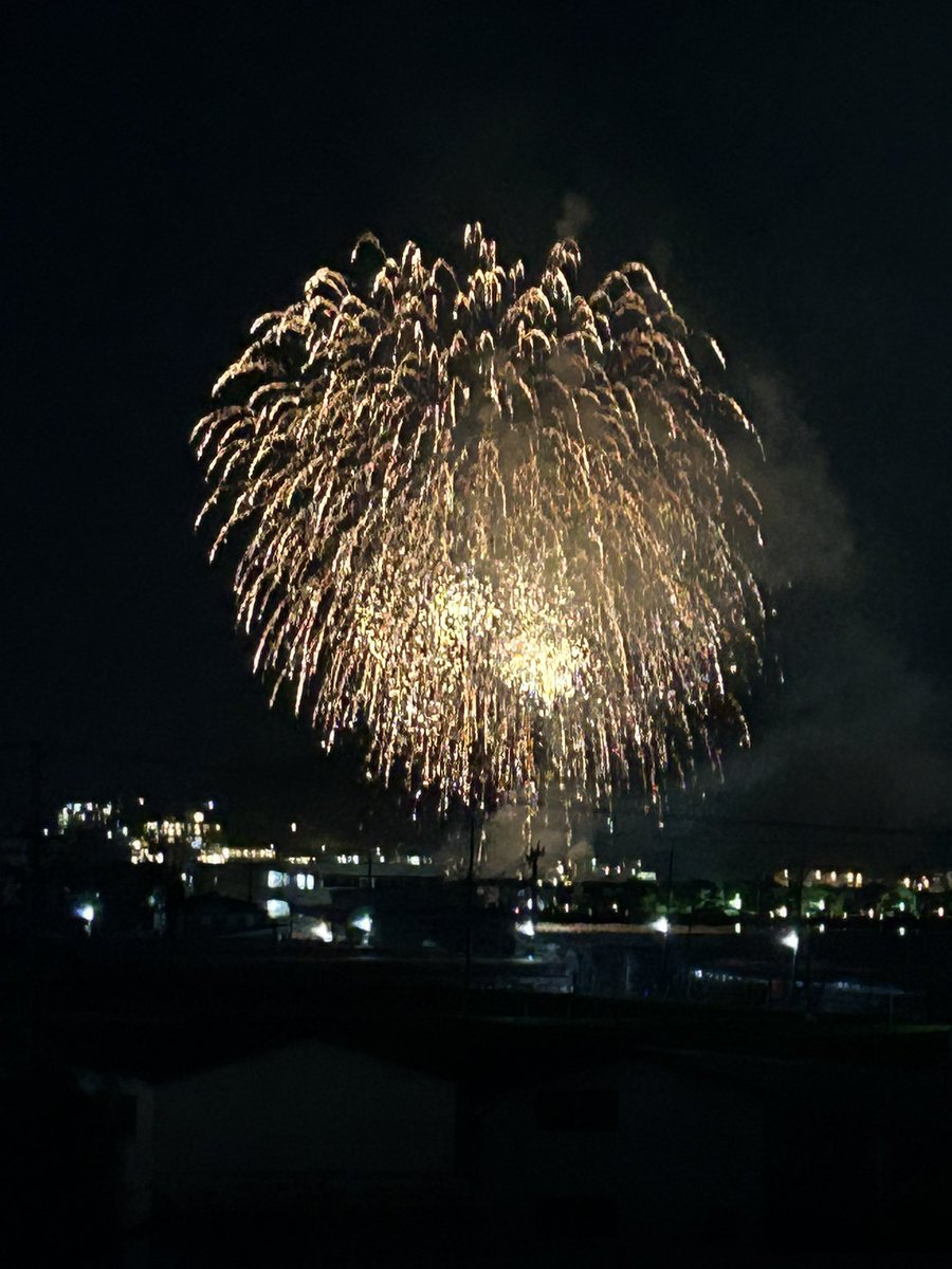 Mimmy_tya's tweet photo. 全然投稿してないから、昨日見た花火貼ります。 https://t.co/jv3UmEL14n