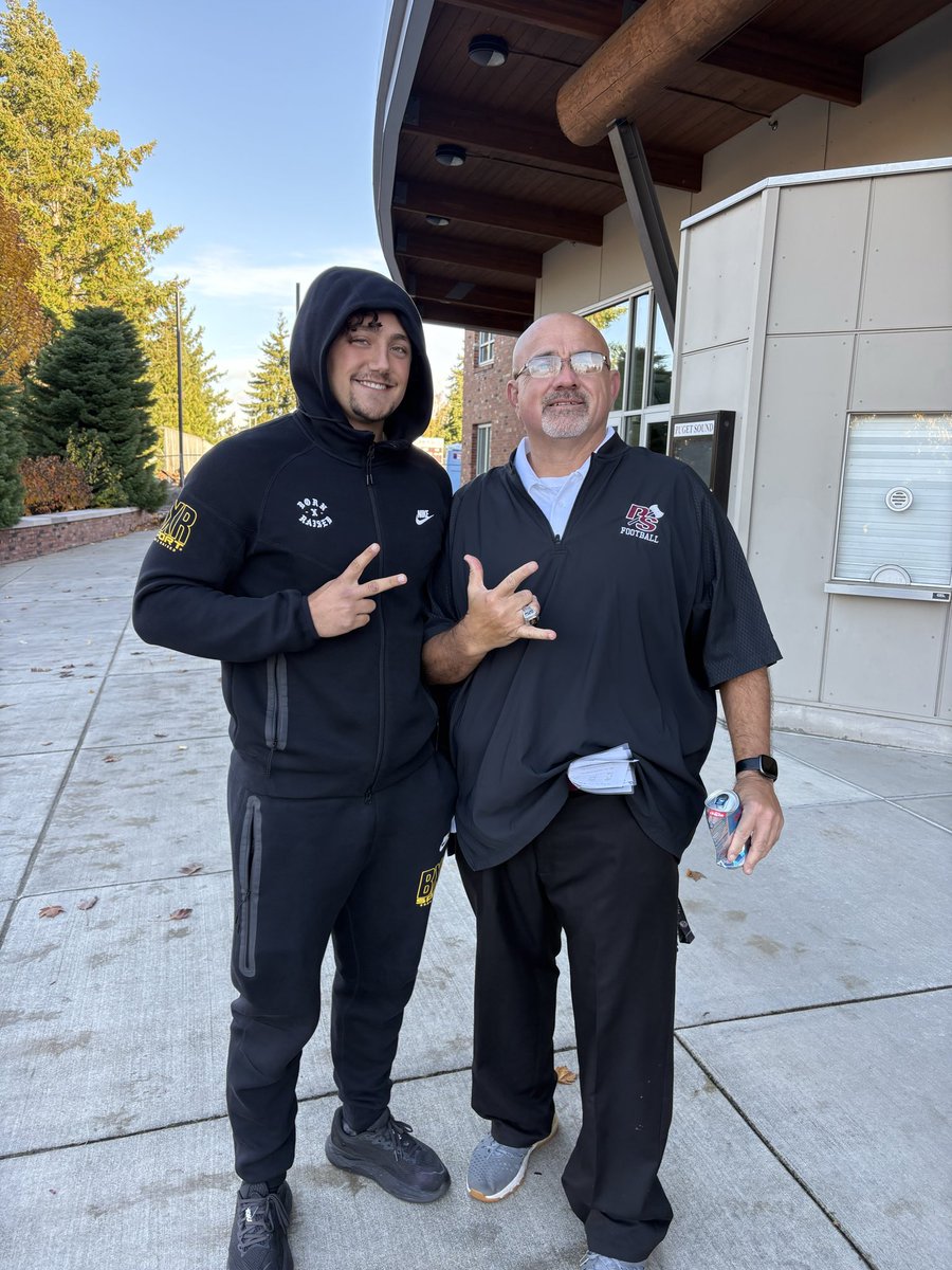 DomPalma07's tweet image. Thank you Coach @jeffthomas4 and Coach @LOGGER_LBCOACH for inviting me out, it was an incredible visit. Loved the LOGGER vibes! 🪓🪓🪓