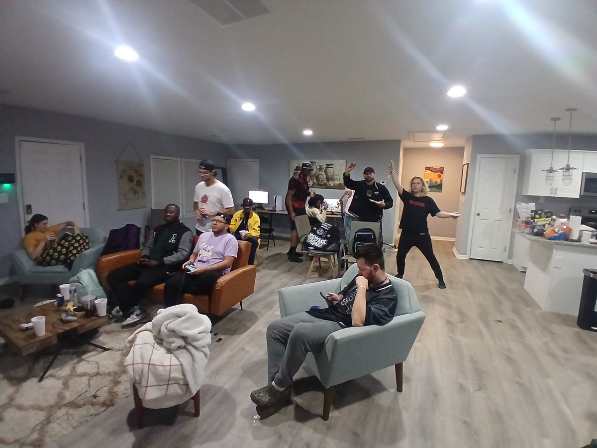 We bout to do a KGE BRACKET!!!!! <a href="/TrillGG_/">KGE | HANK TRILL @ Home</a> <a href="/Krytisss/">KGE | Krytis</a> <a href="/WhitsFGC/">SYN-WhitsFGC</a> <a href="/Cypole_/">SYN | Cypole @ Home</a> <a href="/DEZDA11/">SLE | 4o4DEZDA1</a> <a href="/TturtleWasTaken/">T🐢</a> <a href="/MarciiTVQ/">LAGr/KGE | MarciTVQ 🏳️‍⚧️</a> <a href="/Nate_Hanzo/">KGE | NateHanzo</a> <a href="/TrashFGC/">Miguel</a>