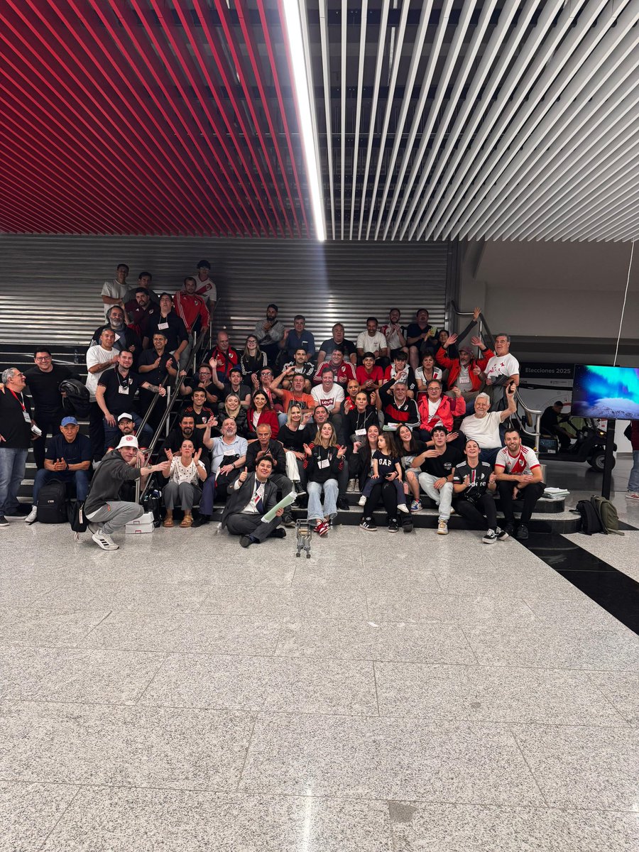 ¡4191 VECES GRACIAS! 🤍❤️🤍

A todos los socios de River que decidieron darle un voto de confianza a mi propuesta. Que apostaron por un River de y para los socios. Que demostraron que somos muchos los que soñamos con un club más cercano y transparente. 

Fuimos la segunda fuerza