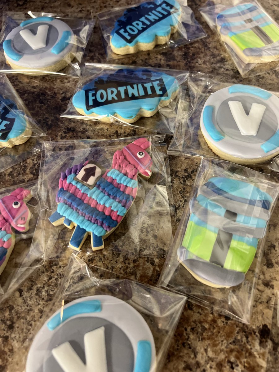 nicdaniel4UA's tweet photo. @Fortnite Im upset for my 7 yo daughter today. Her Fortnite bday party was today scheduled to start when Simpsons season comes online and we couldnt even login or even put her vbucks she was gifted onto her account.  Really not cool.  That half our party was missed https://t.co/WTZYTdhuZR
