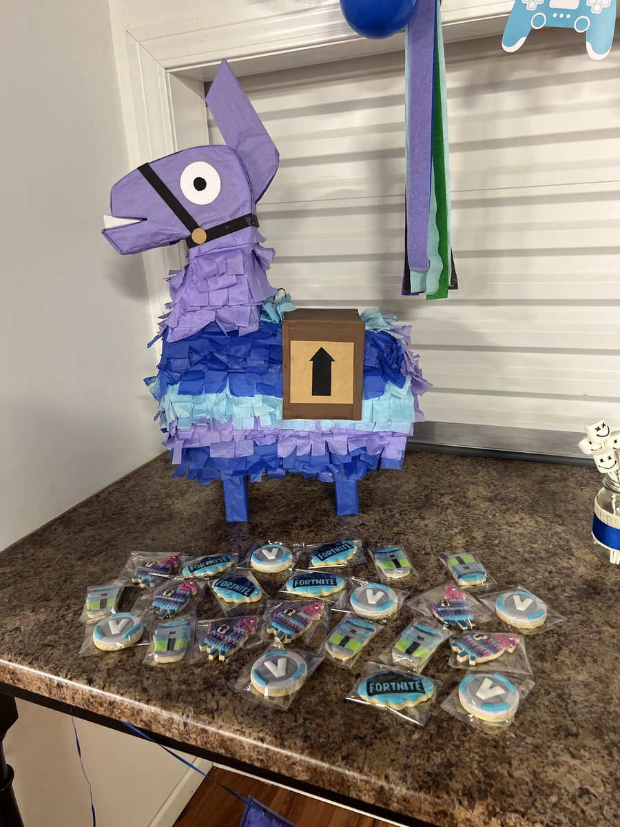 nicdaniel4UA's tweet photo. @Fortnite Im upset for my 7 yo daughter today. Her Fortnite bday party was today scheduled to start when Simpsons season comes online and we couldnt even login or even put her vbucks she was gifted onto her account.  Really not cool.  That half our party was missed https://t.co/WTZYTdhuZR