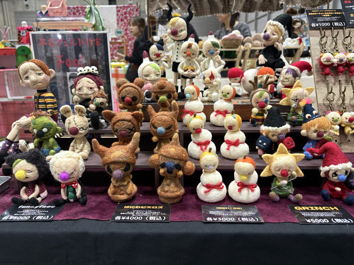 FooL21399846's tweet photo. ヨコハマハンドメイドマルシェ設営完了いたしました☺️
【ブース】No.F-64
出口寄りの場所になります☺️良かったら覗いてみて下さい👍
#ヨコハマハンドメイドマルシェ
#パシフィコ横浜
#ハンドメイド #handemade
#ピエロ #pierrot
#人形 #doll https://t.co/SOft0CrXMp
