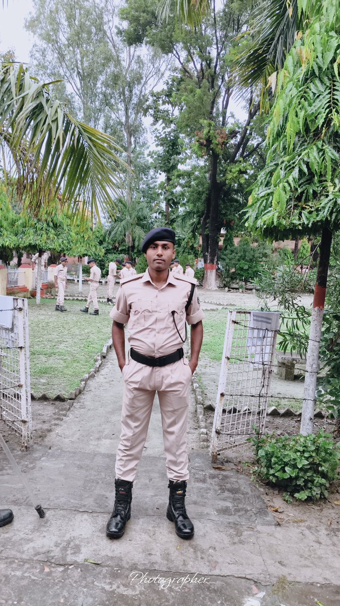 RupeshRaushanP7's tweet image. First Day of our Duty 🧡🤍💚 

#police