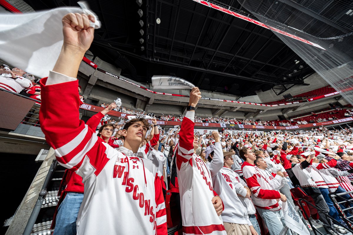 Wisconsin Hockey tweet media