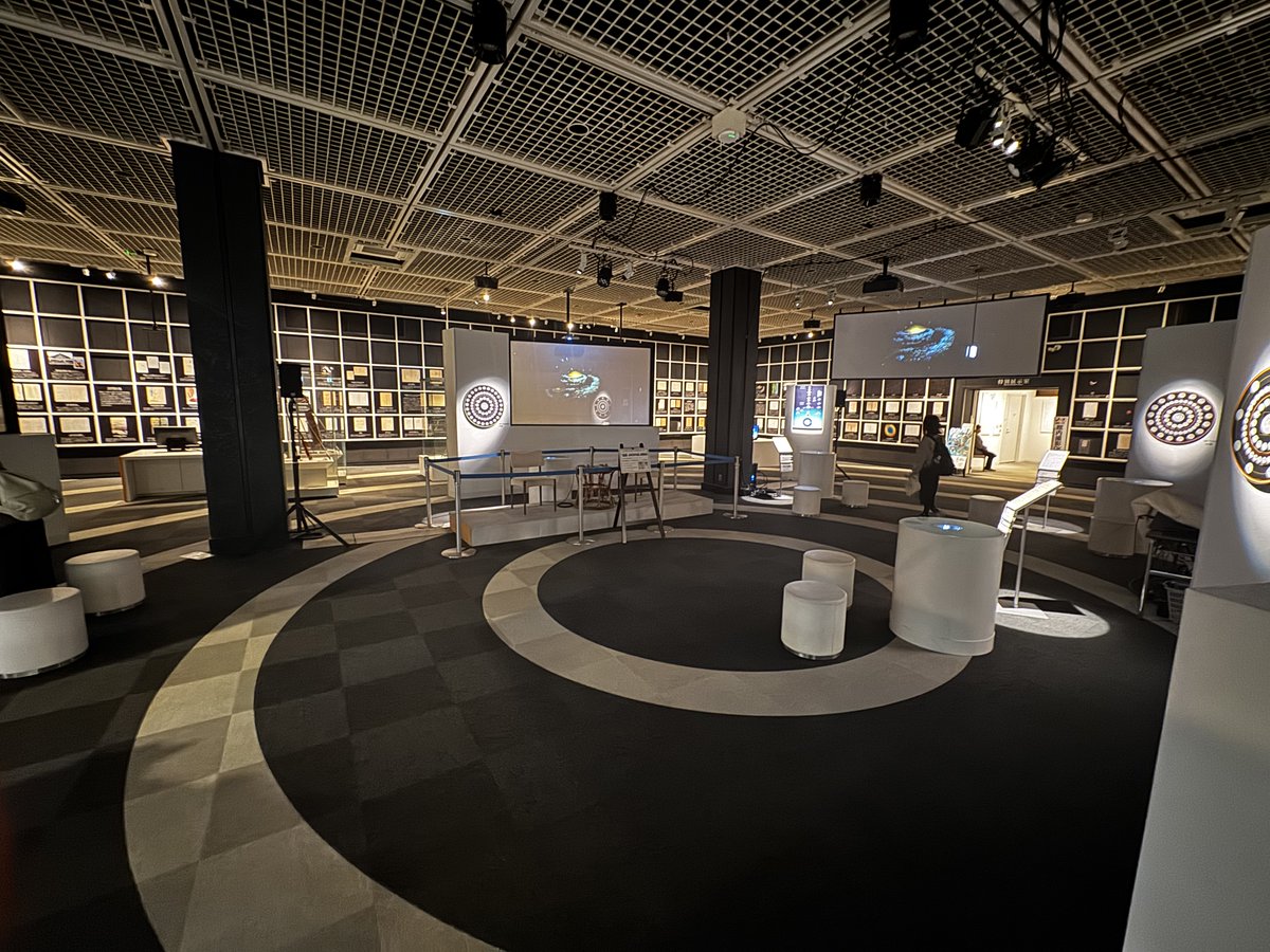 @monaページ モナ on X