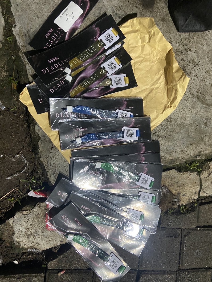 WTS

BLACKPINK JAKARTA 2025

DAY 2

Underprice
PLATINUM : 3jt
CAT 1 : 2,9
CAT 2 : 2,6
CAT 3 : 2,4
CAT 4 : 2,1
RV : not avail

Overprice
BLINKseating : 5,5
BLINKPIT

✅Sudah WRISTBAND 
✅COD Venue

Lanjut WA ya :
Wa.me/6281932452020

#DEADLINE_IN_JAKARTA #BLACKPINKinJKT