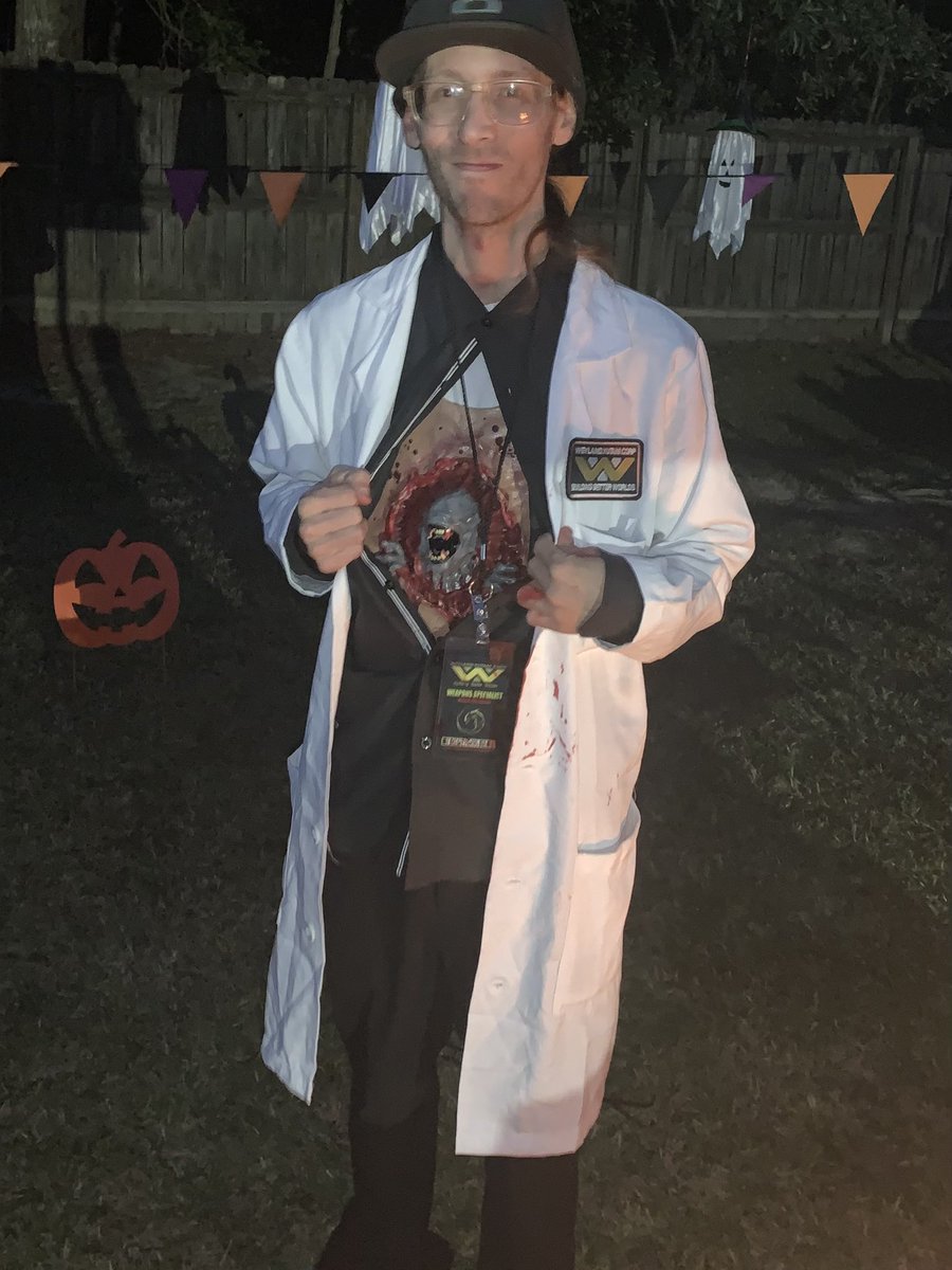 AuburnAffect's tweet image. Just to share my Alien series-inspired costume. Dressed as a #Xenomorph victim this year.