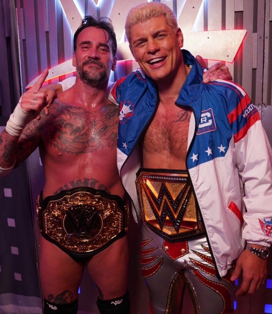 AscentToGlory's tweet photo. Undeniable yet truly two of the best in the world. 🏆 https://t.co/ZAPndada42