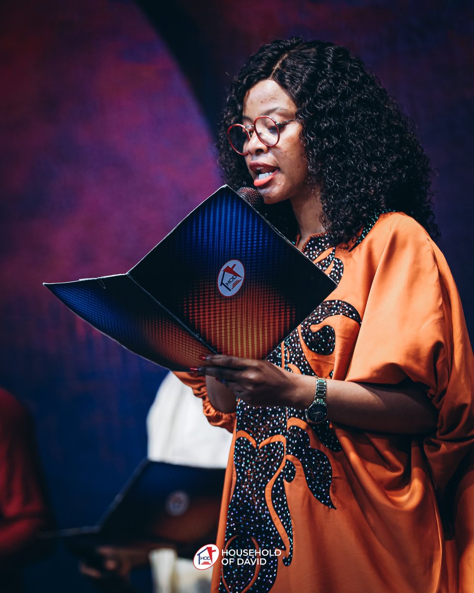 HODChurchNG's tweet image. Pastor Adedamola Adisa with the River of Life led the hymn for the first service, &quot;Now Thank We All Our God&quot;

#HouseholdofDavid #FirstService #SundayService