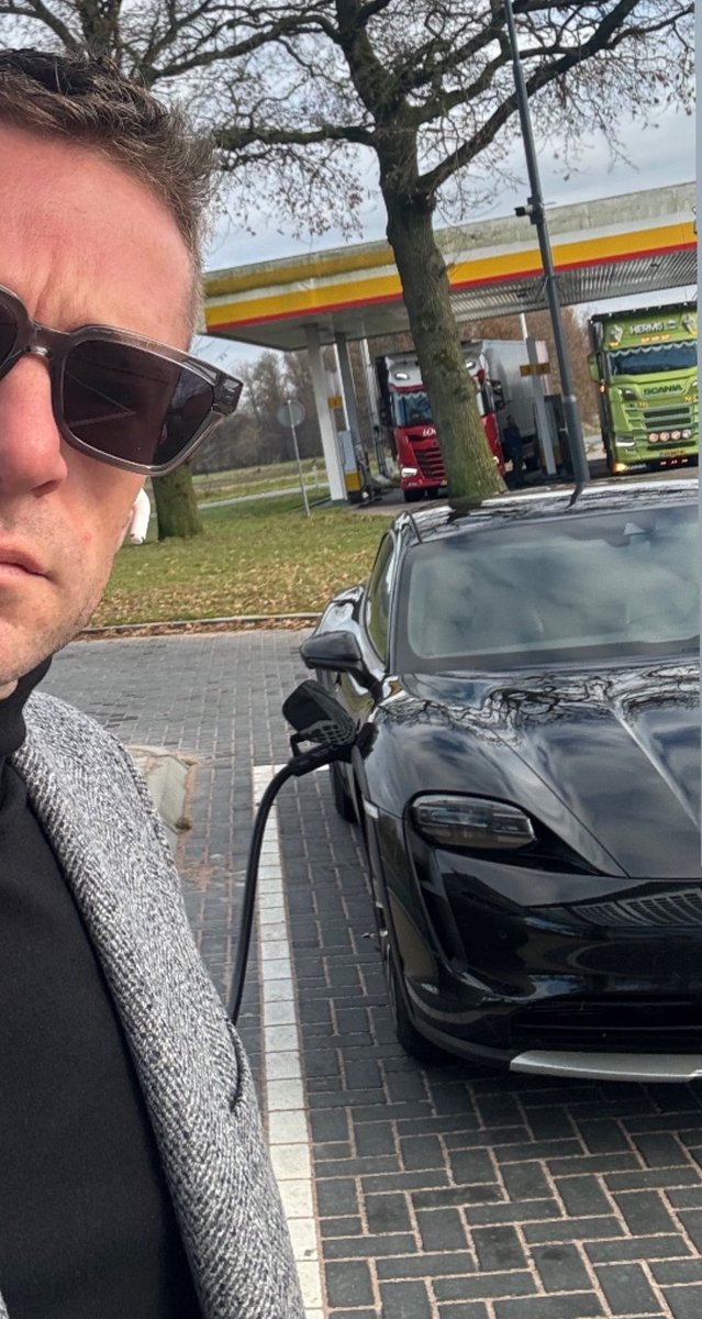 Niels Hoekman tweet media