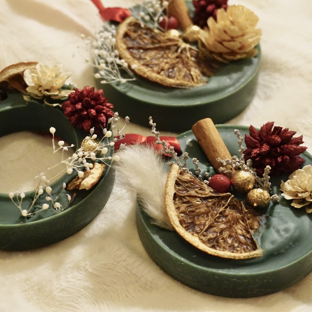polu_handmade's tweet photo. このたび #デザフェス62 に初出展します✨
ぽるぽるの灯りを、ぜひ見にいらしてください。

出展日　11月15日／16日
出展名　ぽるぽる
ブース番号　K-121 暗いエリア
#デザフェス62リポスト
@designfesta https://t.co/paQFhV2IAM
