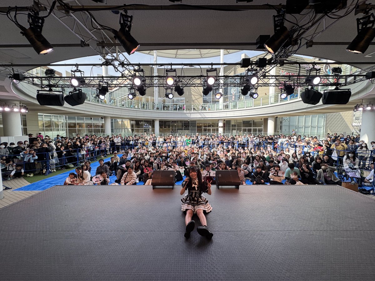 本日は大阪ライブありがとうございました😭💓
みんなの笑顔がみれて、最高な日になったよ！
 #推し妻 も読んでくれてありがとう🫶🏻
また会える日を楽しみにしてるねー！だいしゅき🥰