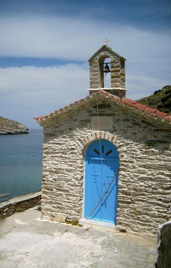 Ευλογημένη Να Είναι Η Κυριακή Μας Φίλοι Μου Αγαπημένοι 🌹🌹
Την Καλημέρα Μου Με Αγάπη Για Όλους Σας ☕️🍪❣️💋😘🌞🍁🍂❣️