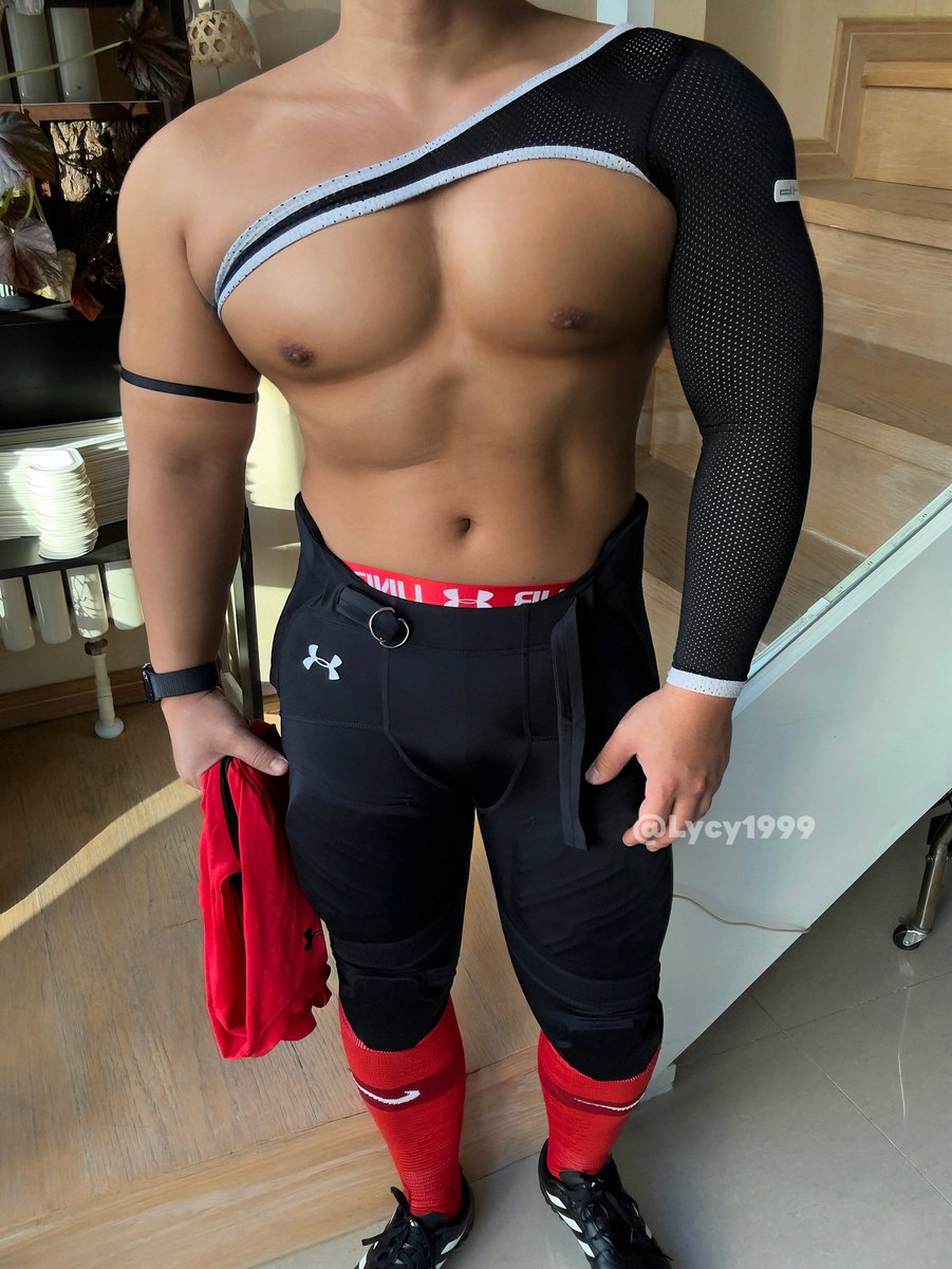 🔴⚫️有人想解鎖棒球男嗎？
穿著有種想做反差gooner感怎麼回事🥵