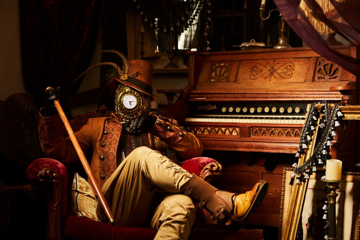 《SF》
Science_Fiction.
Speculative_Fiction.
Steampunk_Fiction.
Singularity_Fiction.