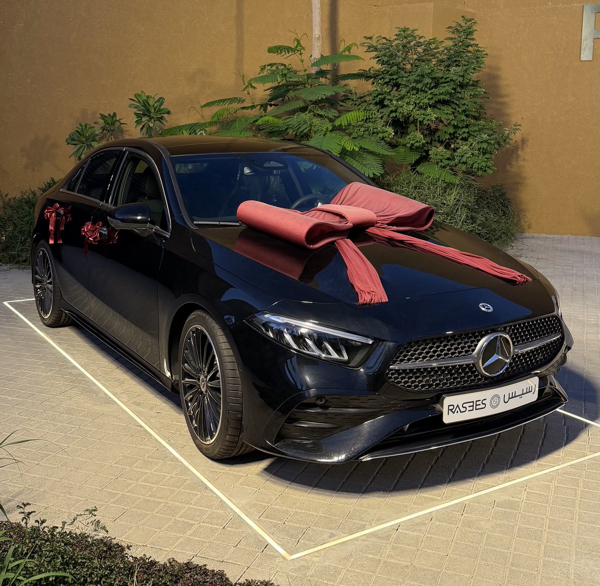 الييييييييوم 🔥🔥🔥🔥
سحب على مرسيدس ٢٠٢٦
من سعيد الحظ مع رسيس !

#سحب_مرسيدس_رسيس