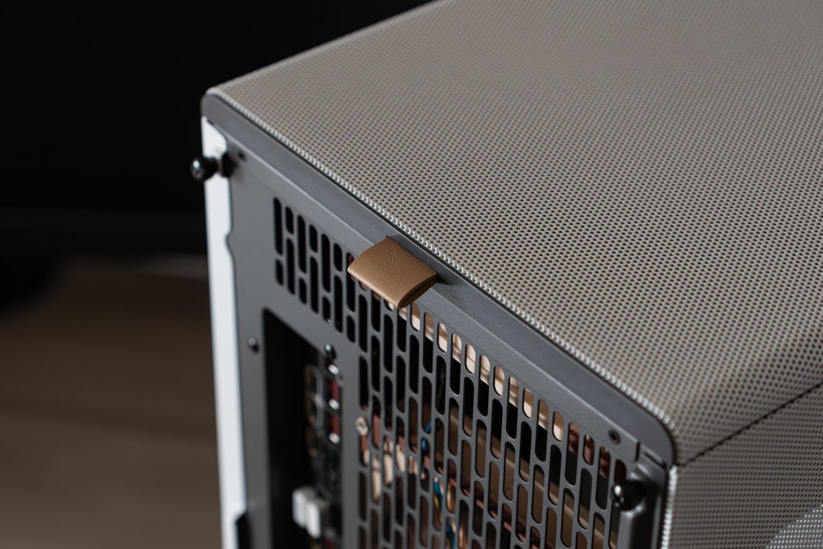 KEF47223925's tweet image. 久しぶりに撮り直しました
#FractalDesign #NorthXL