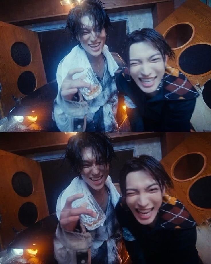 Happy topaz’s month!