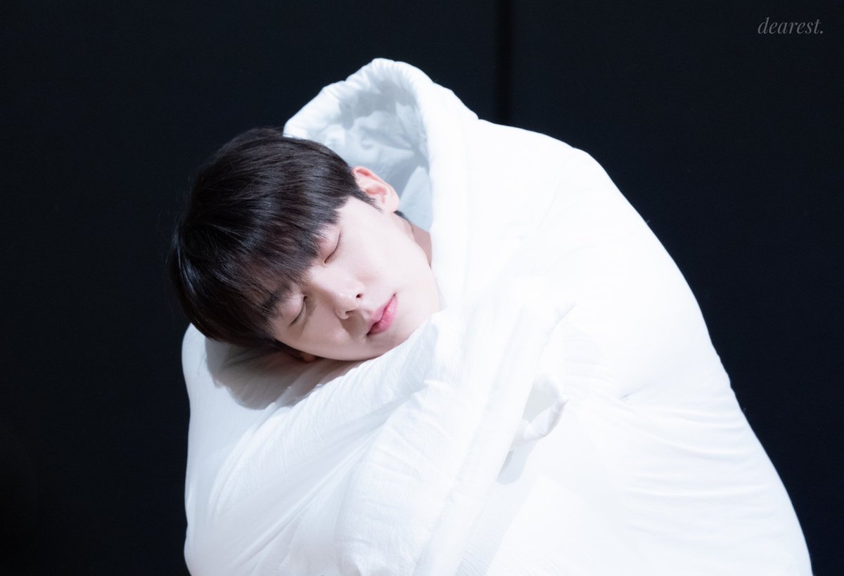 울 따나 오늘 추운데 옷 잘챙겨입구
좋은 하루 보내길 바라💜 항상 너를 응원해☺️

#산하 #윤산하 #YOONSANHA #ユンサナ 
#아스트로 #ASTRO #アストロ